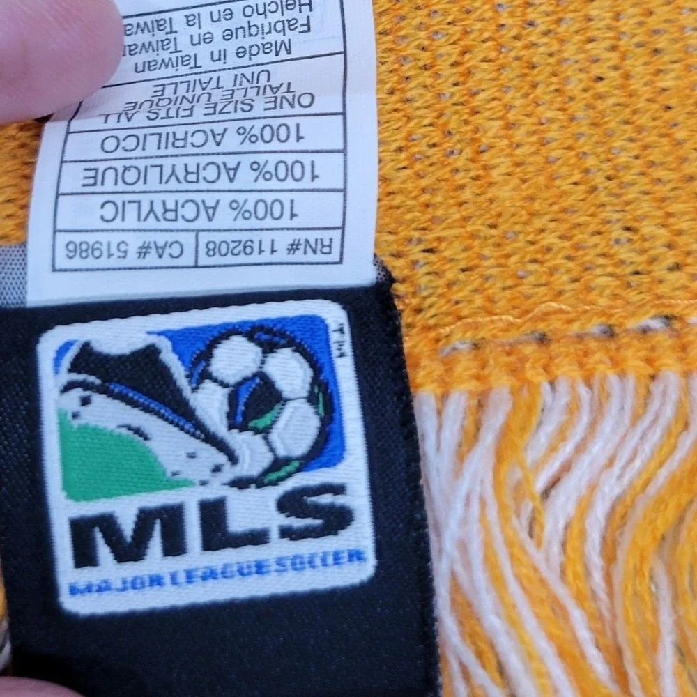 Houston Dynamo MLS Soccer Scarf Adidas Gold Gray Stripe Knit‎ Accessory HG10290